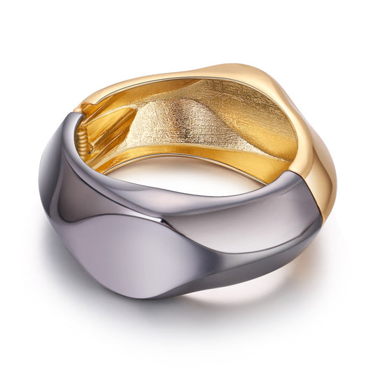 Jamillette Bangle
